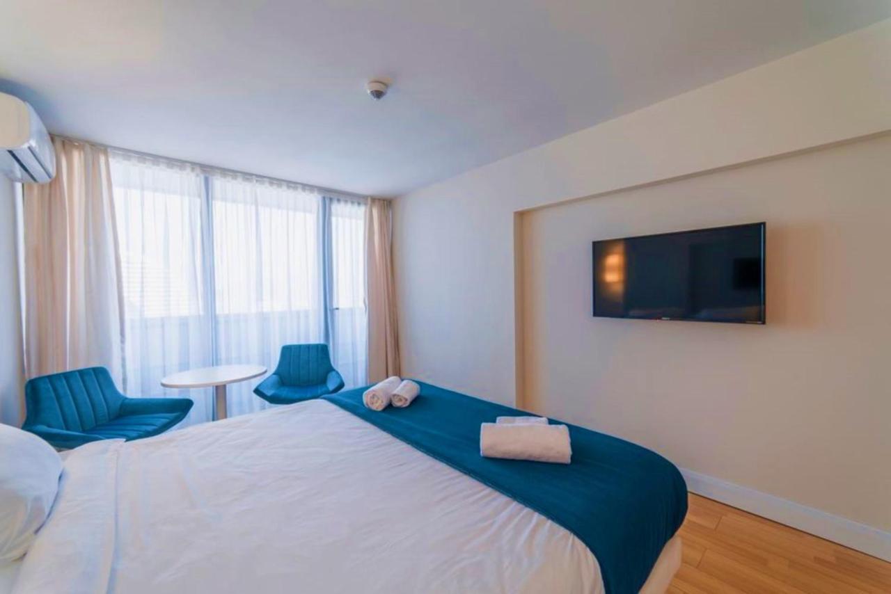 Luxury Sea View Apartments In Orbi City バトゥーミ エクステリア 写真