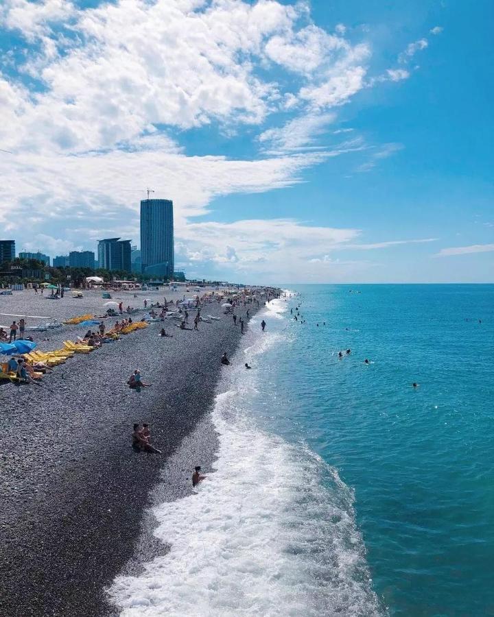 Luxury Sea View Apartments In Orbi City バトゥーミ エクステリア 写真